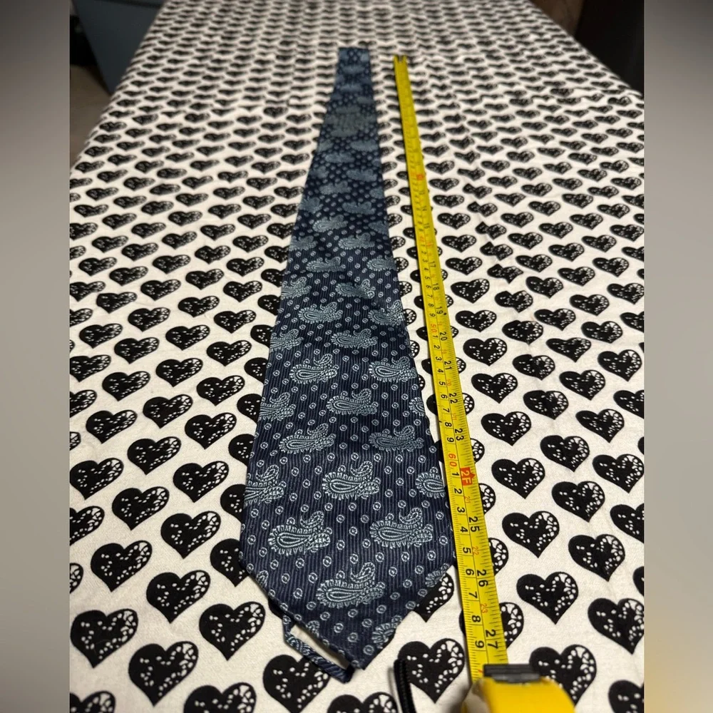 Men’s tie blue